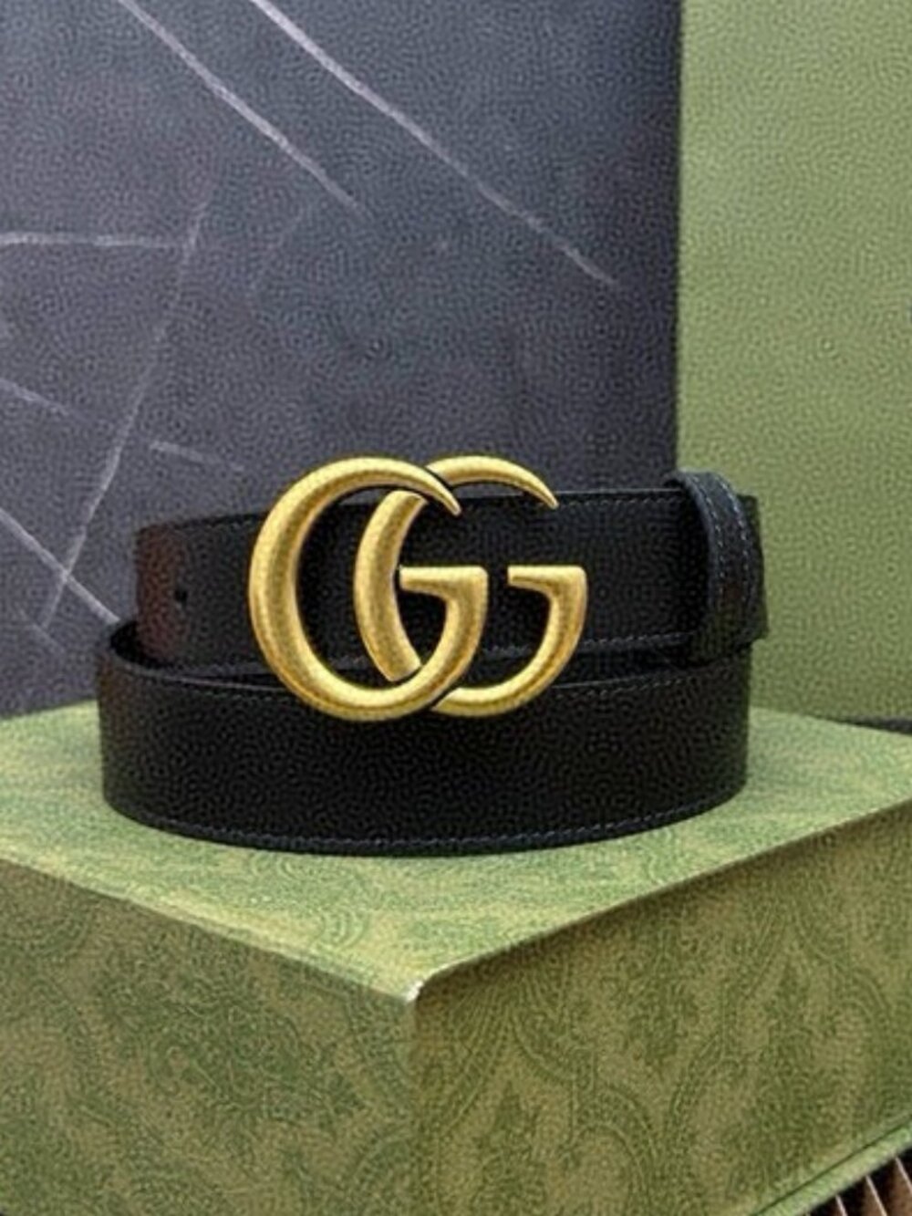 Gucci Belt with Interlocking Double G Buckle Black Smooth Leather Gold Hardware